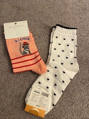 Accessorize Pink Cat-Graphic Socks & White Heart-Print Socks